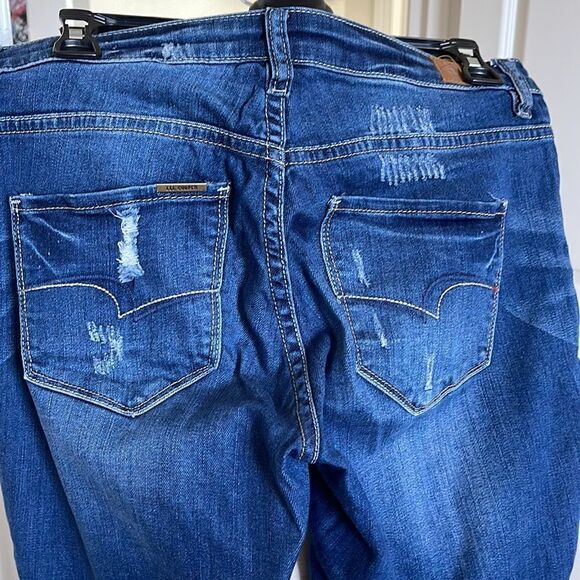 Lee Cooper Emma boyfriend Jean with stretch. Distressed look. - Picture 4 of 8